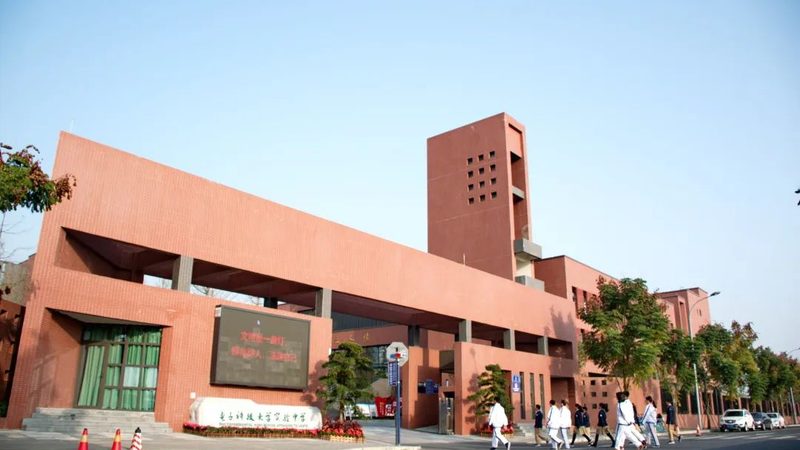 快恢复二极管型号解析：揭秘其性能与价格背后的秘密